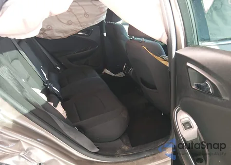 2018 Chevrolet Malibu Lt z USA, uszkodzony, nr VIN 1G1ZD5ST5JF282532